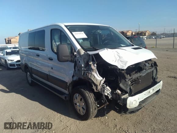 ✅ 2015 Ford Transit Cargo • VIN: 1FTNR1ZM4FKA76650 • Lot: 42037082. Listed on IAAI with 252,430 mi. Free auction sales archive from the USA and detailed vehicle history report at DreamBid. Image 1.