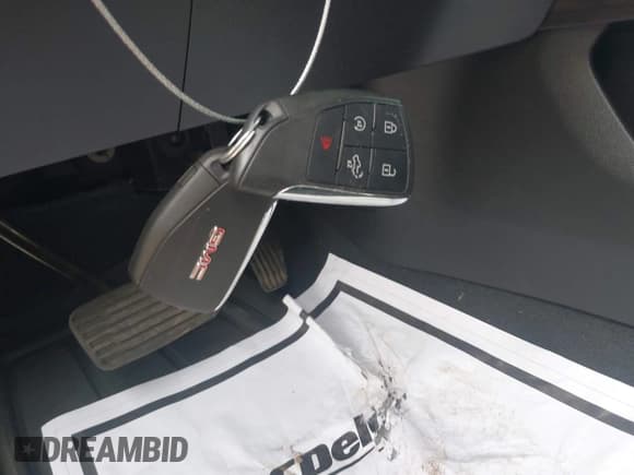 ✅ 2022 GMC Sierra 1500 SLT • VIN: 3GTUUDED1NG604300 • Lot: 42376372. Listed on IAAI with 49,793 mi. Free auction sales archive from the USA and detailed vehicle history report at DreamBid. Image 11.