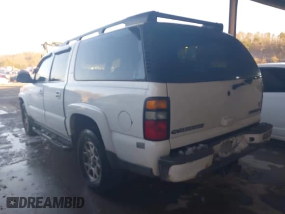 ✅ 2005 Chevrolet Suburban Z71 • VIN: 3GNFK16Z35G264713 • Лот: 41255425. Опубликован ранее на IAAI с пробегом 237 805 миль. Бесплатный доступ к архиву аукционных продаж из США и подробный отчёт об истории автомобиля на DreamBid. Изображение 3.