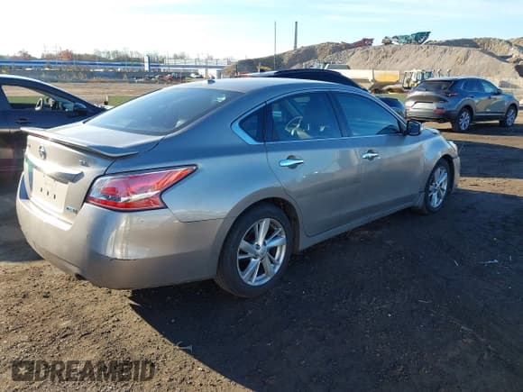 ✅ 2014 Nissan Altima SL • VIN: 1N4AL3AP5EC316899 • Лот: 43683535. Опубликован ранее на IAAI с пробегом 67 118 миль. Бесплатный доступ к архиву аукционных продаж из США и подробный отчёт об истории автомобиля на DreamBid. Изображение 4.