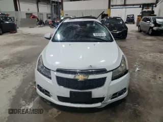 ✅ 2014 Chevrolet Cruze LTZ • VIN: 1G1PG5SB5E7203818 • Lot: 83825085. Wystawiony na Copart z przebiegiem 94 394 mil. Bezpłatny archiwum sprzedaży aukcyjnych z USA i szczegółowy raport historii pojazdu na DreamBid. Zdjęcie 5.