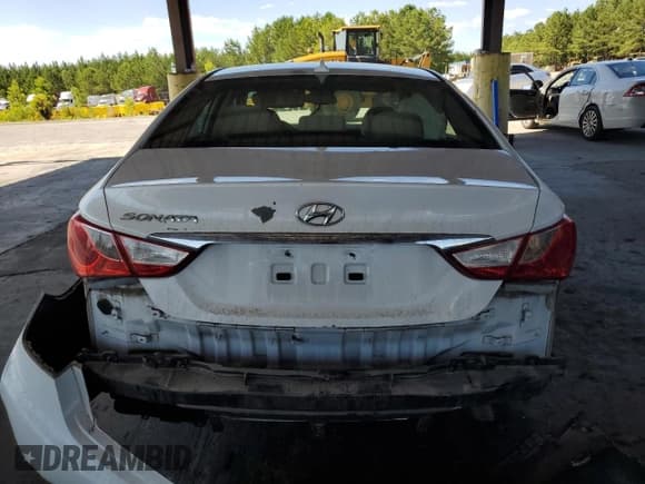 ✅ 2014 Hyundai Sonata GLS • VIN: 5NPEB4AC2EH904474 • Lot: 59893454. Listed on Copart with 126,673 mi. Free auction sales archive from the USA and detailed vehicle history report at DreamBid. Image 6.