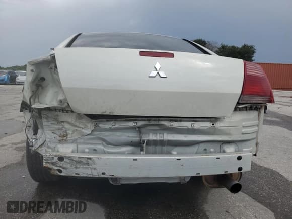 ✅ 2006 Mitsubishi Galant ES • VIN: 4A3AB36F46E072386 • Lot: 85524155. Wystawiony na Copart z przebiegiem 132 306 mil. Bezpłatny archiwum sprzedaży aukcyjnych z USA i szczegółowy raport historii pojazdu na DreamBid. Zdjęcie 6.