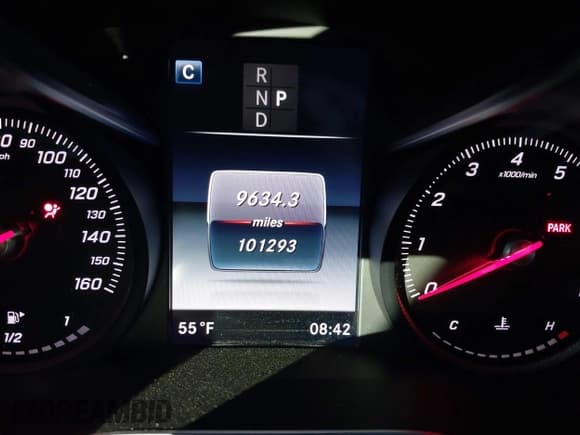 ✅ 2018 Mercedes-Benz GLC 300 • VIN: WDC0G4JB7JV089101 • Lot: 43564856. Wystawiony na IAAI z przebiegiem 101 293 mil. Bezpłatny archiwum sprzedaży aukcyjnych z USA i szczegółowy raport historii pojazdu na DreamBid. Zdjęcie 15.