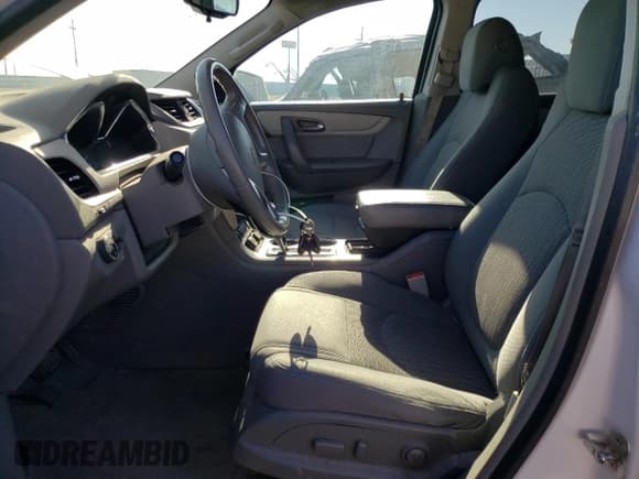 ✅ 2016 Chevrolet Traverse LT • VIN: 1GNKVGKD5GJ124330 • Lot: 65741974. Wystawiony na Copart z przebiegiem 156 678 mil. Bezpłatny archiwum sprzedaży aukcyjnych z USA i szczegółowy raport historii pojazdu na DreamBid. Zdjęcie 7.