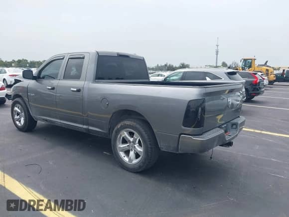 ✅ 2010 Dodge 1500 SLT • VIN: 1D7RB1GP2AS162881 • Лот: 42416629. Размещён на IAAI с пробегом 157 419 миль миль. Получите бесплатный доступ к архиву аукционных продаж из США и посмотрите подробный отчёт об истории автомобиля на DreamBid. Изображение 3.