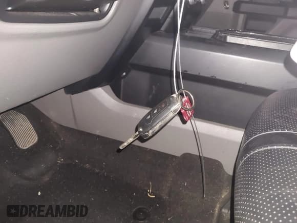 ✅ 2020 Ford F-150 XL • VIN: 1FTEW1EP3LKE34910 • Lot: 43230814. Wystawiony na IAAI z przebiegiem 113 099 mil. Bezpłatny archiwum sprzedaży aukcyjnych z USA i szczegółowy raport historii pojazdu na DreamBid. Zdjęcie 11.