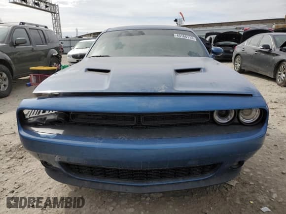 ✅ 2022 Dodge Challenger SXT • VIN: 2C3CDZGG5NH104953 • Lot: 45166113. Wystawiony na Copart z przebiegiem Nie podano. Bezpłatny archiwum sprzedaży aukcyjnych z USA i szczegółowy raport historii pojazdu na DreamBid. Zdjęcie 5.