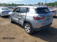 ✅ 2019 Jeep Compass Latitude • VIN: 3C4NJDBB4KT647418 • Лот: 43030266. Опубликован ранее на IAAI с пробегом 60 112 миль. Бесплатный доступ к архиву аукционных продаж из США и подробный отчёт об истории автомобиля на DreamBid. Изображение 3.