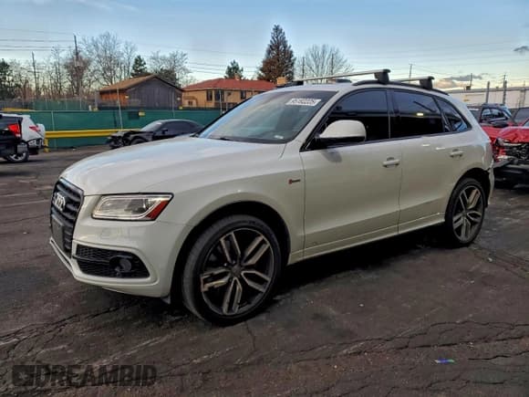 ✅ 2015 Audi SQ5 Premium Plus • VIN: WA1CGAFP5FA072683 • Lot: 95182225. Listed on Copart with 106,775 mi. Free auction sales archive from the USA and detailed vehicle history report at DreamBid. Image 1.