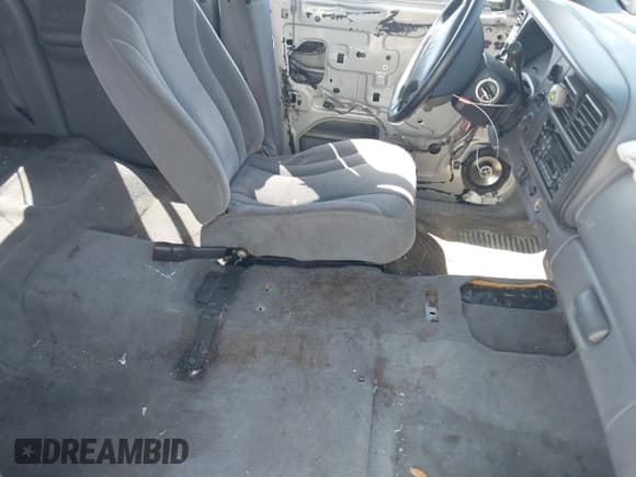 ✅ 2000 Dodge Dakota Sport • VIN: 1B7GL2AX6YS644891 • Лот: 41961323. Опубликован ранее на IAAI с пробегом 194 210 миль. Бесплатный доступ к архиву аукционных продаж из США и подробный отчёт об истории автомобиля на DreamBid. Изображение 5.