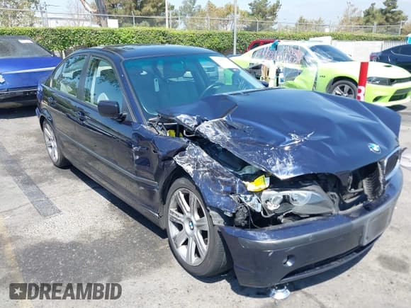 ✅ 2002 BMW 3 Series 325i • VIN: WBAEV33432KL75084 • Lot: 42956390. Wystawiony na IAAI z przebiegiem 189 449 mil. Bezpłatny archiwum sprzedaży aukcyjnych z USA i szczegółowy raport historii pojazdu na DreamBid. Zdjęcie 6.