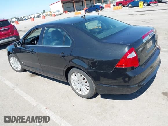 ✅ 2011 Ford Fusion Hybrid • VIN: 3FADP0L34BR112635 • Lot: 43177822. Wystawiony na IAAI z przebiegiem 56 186 mil. Bezpłatny archiwum sprzedaży aukcyjnych z USA i szczegółowy raport historii pojazdu na DreamBid. Zdjęcie 3.