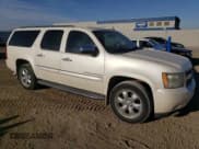 ✅ 2008 Chevrolet Suburban 2LT • VIN: 1GNFK16368R195144 • Lot: 74033334. Wystawiony na Copart z przebiegiem 177 462 mil. Bezpłatny archiwum sprzedaży aukcyjnych z USA i szczegółowy raport historii pojazdu na DreamBid. Zdjęcie 4.