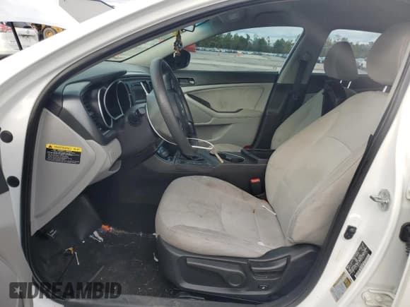 ✅ 2015 Kia Optima LX • VIN: 5XXGM4A77FG507006 • Lot: 86302895. Wystawiony na Copart z przebiegiem 87 770 mil. Bezpłatny archiwum sprzedaży aukcyjnych z USA i szczegółowy raport historii pojazdu na DreamBid. Zdjęcie 7.