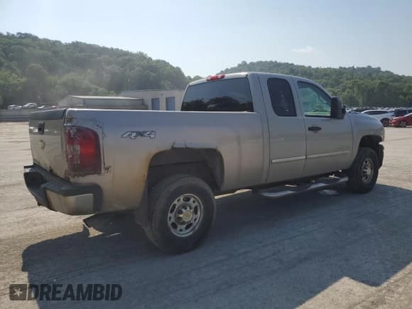 ✅ 2009 Chevrolet Silverado 2500HD LT • VIN: 1GCHK59K69E112140 • Лот: 62650595. Опубликован ранее на Copart с пробегом 291 863 миль. Бесплатный доступ к архиву аукционных продаж из США и подробный отчёт об истории автомобиля на DreamBid. Изображение 3.