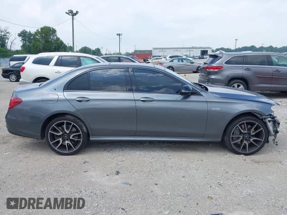 ✅ 2017 Mercedes-Benz E 43 AMG • VIN: WDDZF6EB3HA184820 • Лот: 42691190. Опубликован ранее на IAAI с пробегом 102 298 миль. Бесплатный доступ к архиву аукционных продаж из США и подробный отчёт об истории автомобиля на DreamBid. Изображение 14.