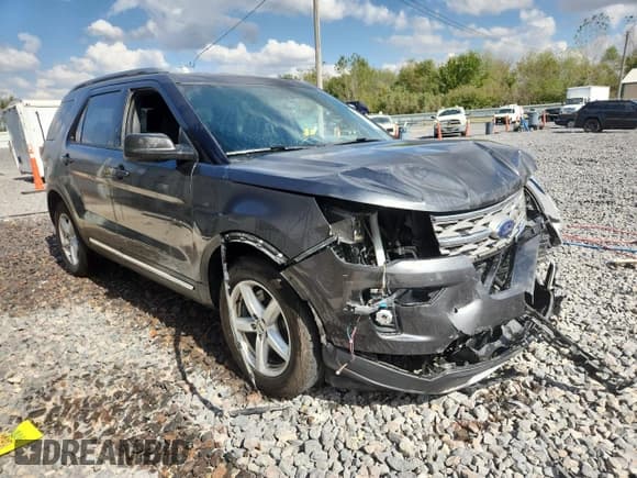 ✅ 2018 Ford Explorer XLT • VIN: 1FM5K7D89JGA64891 • Lot: 85197015. Wystawiony na Copart z przebiegiem 119 797 mil. Bezpłatny archiwum sprzedaży aukcyjnych z USA i szczegółowy raport historii pojazdu na DreamBid. Zdjęcie 4.