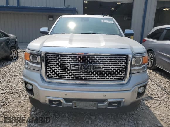 ✅ 2014 GMC Sierra 1500 Denali • VIN: 3GTU2WEC6EG497446 • Lot: 67372155. Listed on Copart with 187,180 mi. Free auction sales archive from the USA and detailed vehicle history report at DreamBid. Image 5.