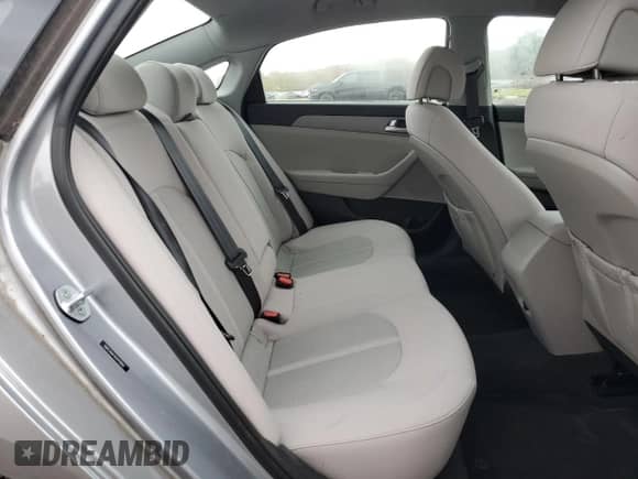 ✅ 2016 Hyundai Sonata 2.4L • VIN: 5NPE24AF4GH418892 • Lot: 82643465. Listed on Copart with 90,265 mi miles. Access the free auction sales archive from the USA and view a detailed vehicle history report at DreamBid. Image 10.