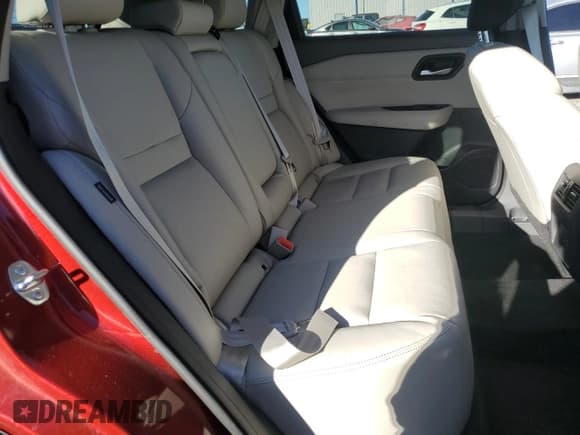 ✅ 2023 Nissan Rogue SL • VIN: 5N1BT3CA0PC937246 • Lot: 86705645. Wystawiony na Copart z przebiegiem 20 991 mil. Bezpłatny archiwum sprzedaży aukcyjnych z USA i szczegółowy raport historii pojazdu na DreamBid. Zdjęcie 11.