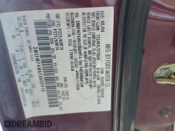 ✅ 2005 Mercury Grand Marquis GS • VIN: 2MEFM74W65X605914 • Lot: 85701295. Wystawiony na Copart z przebiegiem 64 555 mil. Bezpłatny archiwum sprzedaży aukcyjnych z USA i szczegółowy raport historii pojazdu na DreamBid. Zdjęcie 12.