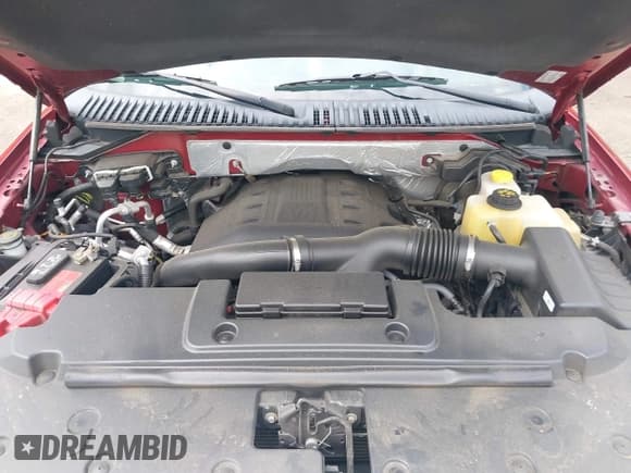 ✅ 2016 Ford Expedition Limited • VIN: 1FMJU2AT8GEF27371 • Lot: 42653033. Wystawiony na IAAI z przebiegiem 60 330 mil. Bezpłatny archiwum sprzedaży aukcyjnych z USA i szczegółowy raport historii pojazdu na DreamBid. Zdjęcie 10.