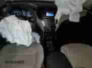 ✅ 2017 Hyundai Santa Fe 2.4L • VIN: 5NMZT3LB7HH004622 • Lot: 40319053. Wystawiony na Copart z przebiegiem 90 865 mil. Bezpłatny archiwum sprzedaży aukcyjnych z USA i szczegółowy raport historii pojazdu na DreamBid. Zdjęcie 8.