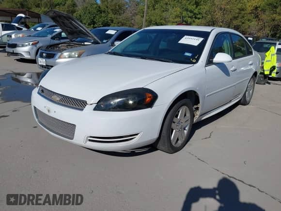 2013 Chevrolet Impala LT with VIN 2G1WG5E39D1109078, listed as a IAAI auction lot 43492141 with 188,261 mi miles and . Bid and sale history available at DreamBid. Image 2.