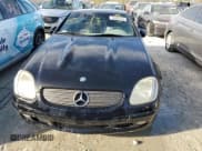✅ 2001 Mercedes-Benz SLK 230/320 • VIN: WDBKK65F51F217396 • Lot: 74339214. Wystawiony na Copart z przebiegiem 56 281 mil. Bezpłatny archiwum sprzedaży aukcyjnych z USA i szczegółowy raport historii pojazdu na DreamBid. Zdjęcie 5.