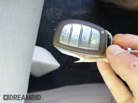 ✅ 2019 Hyundai Tucson Ultimate • VIN: KM8J3CAL8KU898859 • Лот: 43345765. Опубликован ранее на IAAI с пробегом 67 190 миль. Бесплатный доступ к архиву аукционных продаж из США и подробный отчёт об истории автомобиля на DreamBid. Изображение 11.