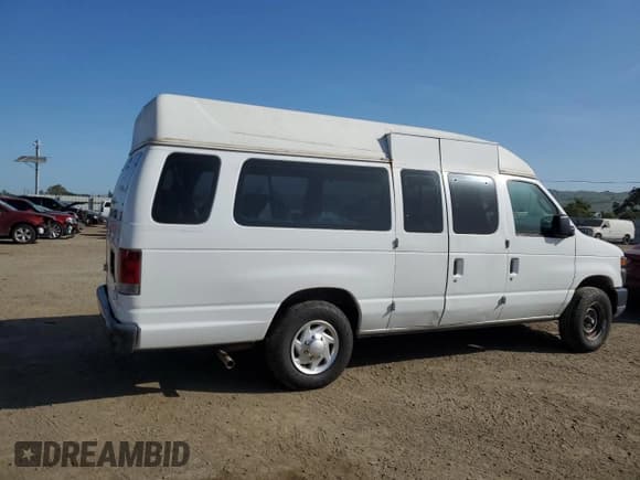 ✅ 2008 Ford Econoline Cargo Commercial • VIN: 1FTNS24W58DA22932 • Lot: 53193794. Listed on Copart with Not provided. Free auction sales archive from the USA and detailed vehicle history report at DreamBid. Image 3.