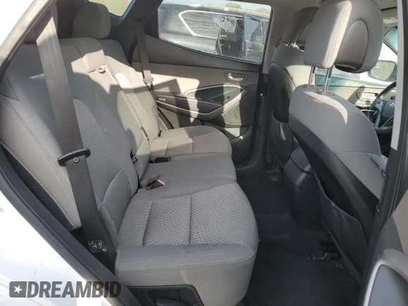 ✅ 2015 Hyundai Santa Fe • VIN: 5XYZTDLB3FG256025 • Лот: 49934314. Опубликован ранее на Copart с пробегом 176 886 миль. Бесплатный доступ к архиву аукционных продаж из США и подробный отчёт об истории автомобиля на DreamBid. Изображение 10.