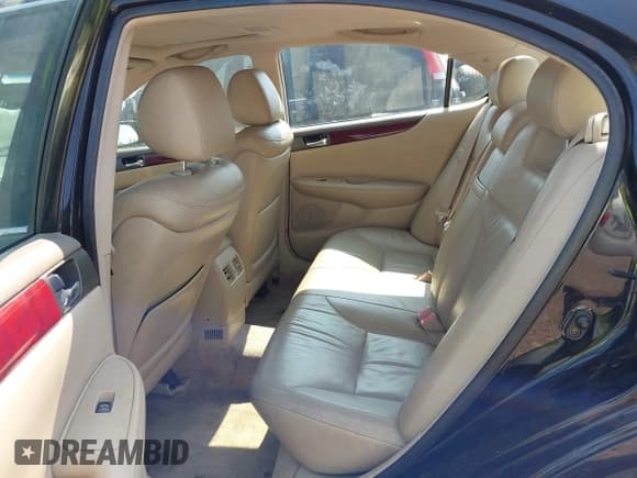 ✅ 2004 Lexus ES 350 • VIN: JTHBA30G140009296 • Лот: 42352564. Опубликован ранее на IAAI с пробегом 272 766 миль. Бесплатный доступ к архиву аукционных продаж из США и подробный отчёт об истории автомобиля на DreamBid. Изображение 8.