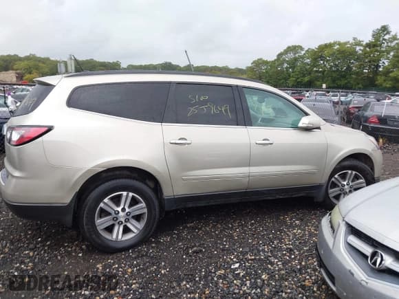 ✅ 2015 Chevrolet Traverse LT • VIN: 1GNKRHKD3FJ130720 • Lot: 43306819. Listed on IAAI with Not provided. Free auction sales archive from the USA and detailed vehicle history report at DreamBid. Image 12.