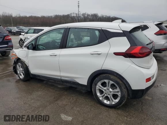 ✅ 2017 Chevrolet Bolt EV LT • VIN: 1G1FW6S04H4169797 • Lot: 45745454. Wystawiony na Copart z przebiegiem Nie podano. Bezpłatny archiwum sprzedaży aukcyjnych z USA i szczegółowy raport historii pojazdu na DreamBid. Zdjęcie 2.