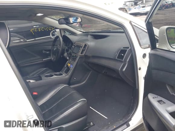 ✅ 2015 Toyota Venza LE • VIN: 4T3BA3BB9FU072079 • Lot: 42713859. Listed on IAAI with 176,907 mi. Free auction sales archive from the USA and detailed vehicle history report at DreamBid. Image 5.