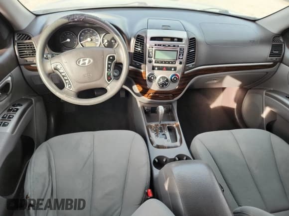 ✅ 2011 Hyundai Santa Fe GLS • VIN: 5XYZG4AG5BG063260 • Lot: 86258005. Listed on Copart with 226,933 mi. Free auction sales archive from the USA and detailed vehicle history report at DreamBid. Image 8.