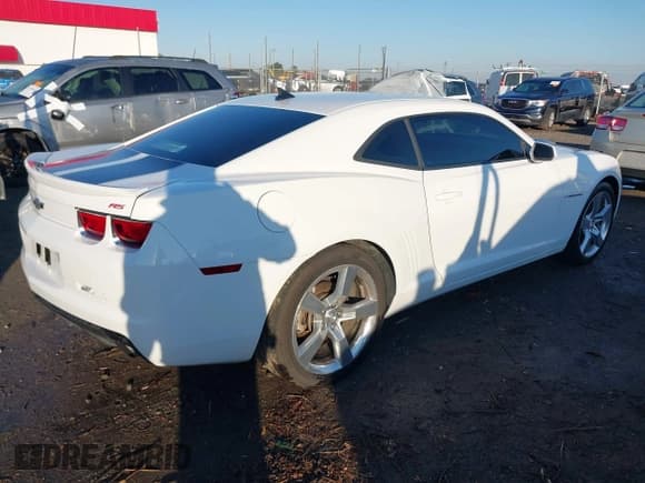 ✅ 2011 Chevrolet Camaro 2LT • VIN: 2G1FC1ED3B9162063 • Lot: 43534445. Listed on IAAI with 133,425 mi. Free auction sales archive from the USA and detailed vehicle history report at DreamBid. Image 4.