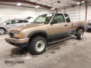 ✅ 1996 GMC Sonoma SL • VIN: 1GTDT19XXT8532974 • Лот: 42082373. Опубликован ранее на IAAI с пробегом 117 869 миль. Бесплатный доступ к архиву аукционных продаж из США и подробный отчёт об истории автомобиля на DreamBid. Изображение 2.