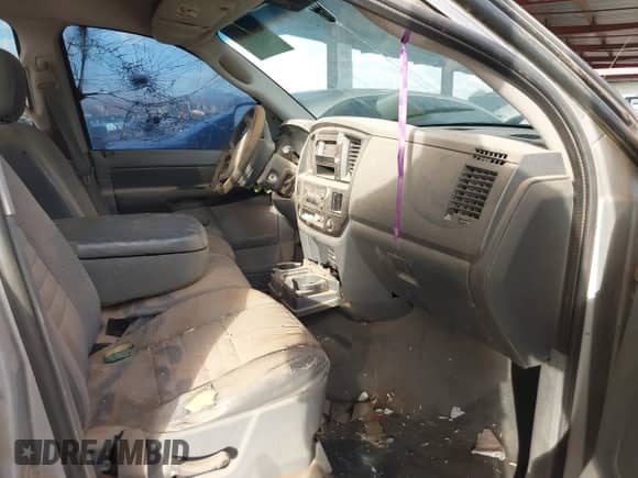 2007 Dodge 1500 ST z VIN 1D7HA18K67J502422, wystawiony jako IAAI lot #42666653 z przebiegiem 315 639 mil mil oraz . Historia ofert i sprzedaży dostępna na DreamBid. Obrazek 5.