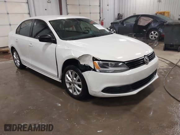 ✅ 2012 Volkswagen Jetta S • VIN: 3VW1K7AJXCM353326 • Лот: 41582886. Опубликован ранее на IAAI с пробегом 120 390 миль. Бесплатный доступ к архиву аукционных продаж из США и подробный отчёт об истории автомобиля на DreamBid. Изображение 1.