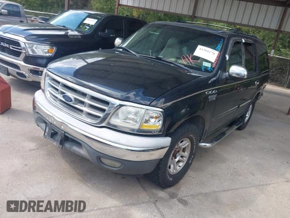 ✅ 1999 Ford Expedition XLT • VIN: 1FMRU1760XLA32849 • Lot: 43391278. Wystawiony na IAAI z przebiegiem 257 437 mil. Bezpłatny archiwum sprzedaży aukcyjnych z USA i szczegółowy raport historii pojazdu na DreamBid. Zdjęcie 2.