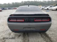 ✅ 2018 Dodge Challenger T/A • VIN: 2C3CDZBT2JH112166 • Lot: 60901164. Wystawiony na Copart z przebiegiem Nie podano. Bezpłatny archiwum sprzedaży aukcyjnych z USA i szczegółowy raport historii pojazdu na DreamBid. Zdjęcie 6.