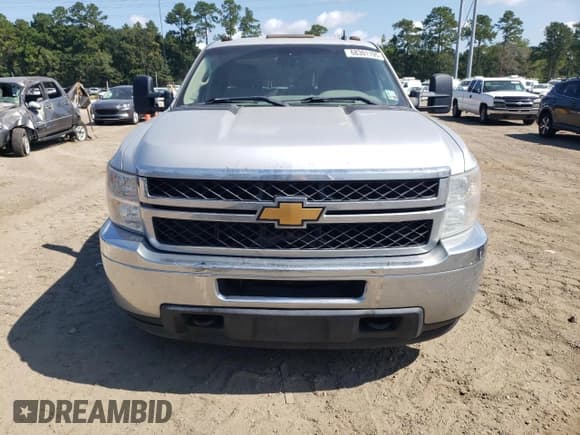 ✅ 2012 Chevrolet Silverado 1500 • VIN: 1GC5CZCG0CZ152581 • Lot: 68301195. Wystawiony na Copart z przebiegiem 164 239 mil. Bezpłatny archiwum sprzedaży aukcyjnych z USA i szczegółowy raport historii pojazdu na DreamBid. Zdjęcie 5.