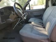 ✅ 1992 Toyota Pickup DLX • VIN: JT4RN01P6N0036982 • Лот: 83787765. Опубликован ранее на Copart с пробегом 232 503 миль. Бесплатный доступ к архиву аукционных продаж из США и подробный отчёт об истории автомобиля на DreamBid. Изображение 7.