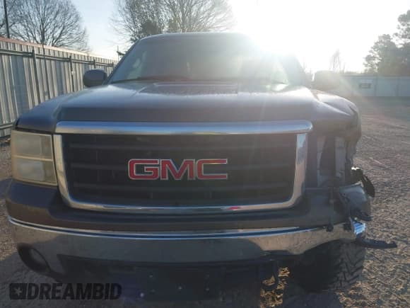 ✅ 2007 GMC Sierra 1500 • VIN: 2GTEK13Y071681590 • Лот: 41774691. Опубликован ранее на IAAI с пробегом 240 673 миль. Бесплатный доступ к архиву аукционных продаж из США и подробный отчёт об истории автомобиля на DreamBid. Изображение 12.