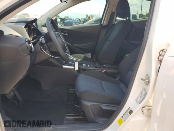 ✅ 2020 Toyota Yaris L • VIN: 3MYDLBYV3LY704337 • Lot: 69414865. Listed on Copart with 20,508 mi. Free auction sales archive from the USA and detailed vehicle history report at DreamBid. Image 7.