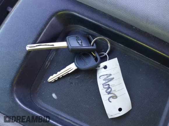 ✅ 2014 Chevrolet Silverado 1500 Work Truck • VIN: 1GCVKPEH7EZ164694 • Lot: 43699161. Listed on IAAI with 137,302 mi. Free auction sales archive from the USA and detailed vehicle history report at DreamBid. Image 11.