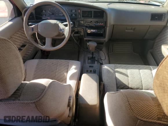 ✅ 1994 Toyota 4Runner • VIN: JT3VN29V8R0028650 • Лот: 75554394. Опубликован ранее на Copart с пробегом 248 139 миль. Бесплатный доступ к архиву аукционных продаж из США и подробный отчёт об истории автомобиля на DreamBid. Изображение 8.